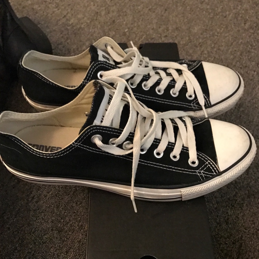 Converse - Picture 2 of 3